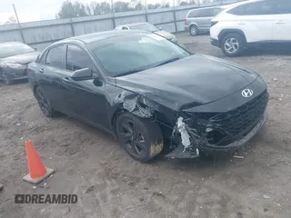 2022 Hyundai Elantra SEL z VIN 5NPLM4AGXNH055621, wystawiony jako IAAI lot #40752678 z przebiegiem 51 387 mil mil oraz . Historia ofert i sprzedaży dostępna na DreamBid. Obrazek 1.