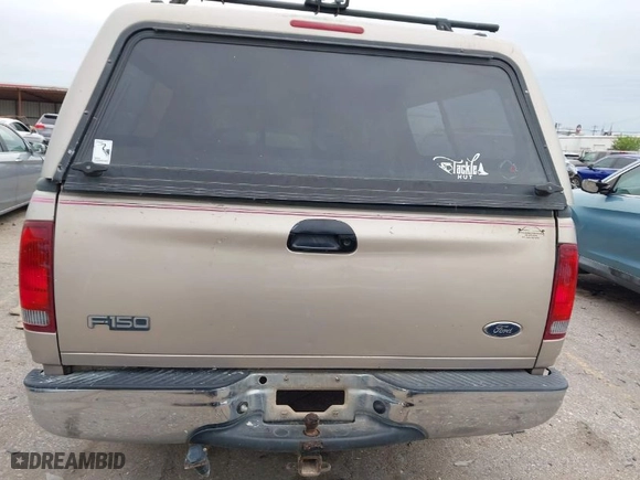 1998 Ford F-150 Standard with VIN 1FTZX1768WKB36120, listed as a IAAI auction lot 41905822 with 333,916 mi miles. Bid and sale history available at carsss.com. Image 16.