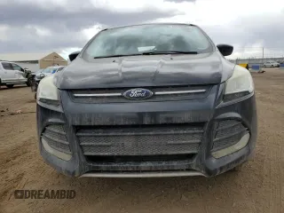 2013 Ford Escape SE z VIN 1FMCU9G9XDUB97912, wystawiony jako Copart lot #46948965 z przebiegiem 138 520 mil mil oraz Czysty tytuł • Clean title. Historia ofert i sprzedaży dostępna na DreamBid. Obrazek 5.
