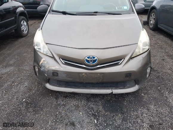 2013 Toyota Prius v Two with VIN JTDZN3EU3D3267272, listed as a IAAI auction lot 41793742 with 431,532 mi miles. Bid and sale history available at carsss.com. Image 6.