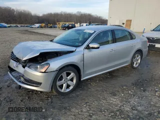 2013 Volkswagen Passat SE z VIN 1VWBP7A31DC060697, wystawiony jako Copart lot #46127815 z przebiegiem 48 121 mil mil oraz Szkoda całkowita • Salvage title. Historia ofert i sprzedaży dostępna na DreamBid. Obrazek 1.