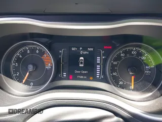 2018 Jeep Cherokee Latitude Plus с VIN 1C4PJLLX0JD523874, выставлен на аукционе IAAI как лот 42374894 с пробегом 77 086 миль миль и . История ставок и продаж доступна на DreamBid. Изображение 7.