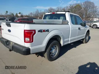 2017 Ford F-150 XL z VIN 1FTEX1E86HFA80659, wystawiony jako IAAI lot #41657909 z przebiegiem 158 726 mil mil oraz . Historia ofert i sprzedaży dostępna na DreamBid. Obrazek 4.