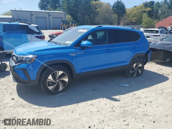 2024 Volkswagen Taos SE z VIN 3VVVX7B2XRM095641, wystawiony jako Copart lot #53708895 z przebiegiem 6 761 mil mil oraz Szkoda całkowita • Salvage title. Historia ofert i sprzedaży dostępna na DreamBid. Obrazek 1.