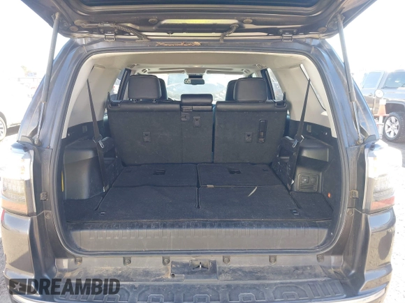 2018 Toyota 4Runner SR5 with VIN JTEBU5JR7J5543336, listed as a IAAI auction lot 41028397 with 157,997 mi miles and . Bid and sale history available at carsss.com. Image 8.