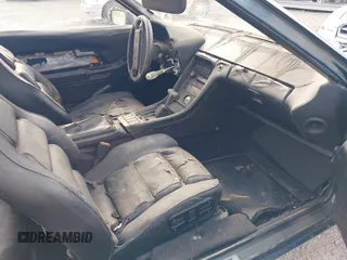 1982 Porsche 928 z VIN WP0JA0926CS821506, wystawiony jako IAAI lot #41903954 z przebiegiem 64 814 mil mil oraz . Historia ofert i sprzedaży dostępna na DreamBid. Obrazek 5.