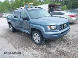 2008 Honda Ridgeline RT with VIN 2HJYK16258H523173, listed as a IAAI auction lot 41957325 with 95,782 mi miles. Bid and sale history available at carsss.com. Image 1.