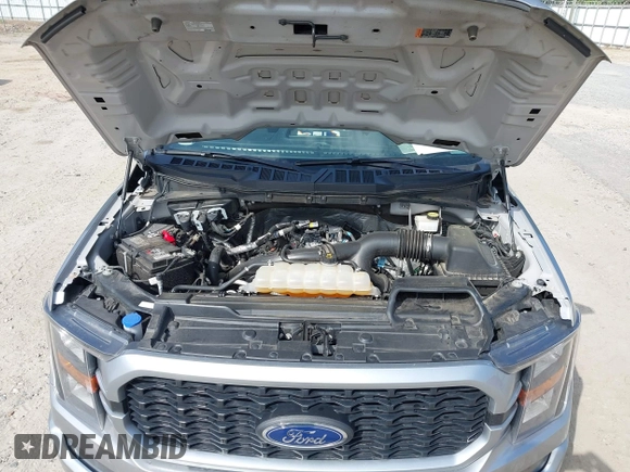 2023 Ford F-150 XL z VIN 1FTEW1CPXPKD29306, wystawiony jako IAAI lot #42616678 z przebiegiem 73 861 mil mil oraz . Historia ofert i sprzedaży dostępna na DreamBid. Obrazek 10.