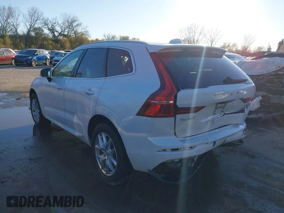 2019 Volvo XC60 Momentum with VIN LYV102RK8KB381803, listed as a IAAI auction lot 40925515 with 99,530 mi miles and . Bid and sale history available at DreamBid. Image 3.