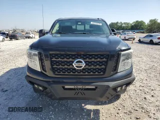 2016 Nissan Titan SL z VIN 1N6BA1F4XGN509402, wystawiony jako Copart lot #52410795 z przebiegiem 37 421 mil mil oraz Szkoda całkowita • Salvage title. Historia ofert i sprzedaży dostępna na DreamBid. Obrazek 5.