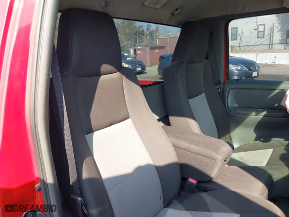 2005 Ford Ranger XL with VIN 1FTYR10U15PA96592, listed as a IAAI auction lot 41369442 with 153,181 mi miles. Bid and sale history available at carsss.com. Image 8.
