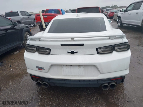 2021 Chevrolet Camaro 1SS with VIN 1G1FE1R74M0102305, listed as a IAAI auction lot 41395915 with 55,215 mi miles. Bid and sale history available at carsss.com. Image 16.