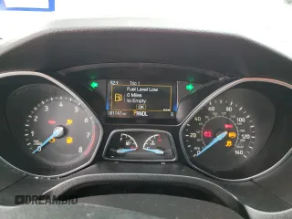 2017 Ford Focus SE с VIN 1FADP3F23HL318623, выставлен на аукционе Copart как лот 55286675 с пробегом 61 147 миль миль и Списание • Salvage title. История ставок и продаж доступна на DreamBid. Изображение 9.