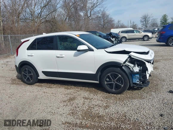 2024 Kia Niro LX with VIN KNDCP3LE6R5164953, listed as a IAAI auction lot 41822646 with 80,837 mi miles. Bid and sale history available at carsss.com. Image 14.