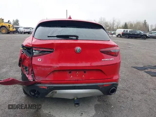 2018 Alfa Romeo Stelvio z VIN ZASFAKAN9J7B75330, wystawiony jako IAAI lot #41923353 z przebiegiem 68 251 mil mil oraz . Historia ofert i sprzedaży dostępna na DreamBid. Obrazek 17.
