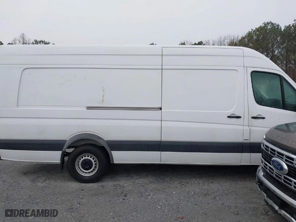 2015 Mercedes-Benz Sprinter Cargo Vans EXT with VIN WD3PE8DC5FP147363, listed as a IAAI auction lot 41789370 with NaN miles. Bid and sale history available at carsss.com. Image 12.