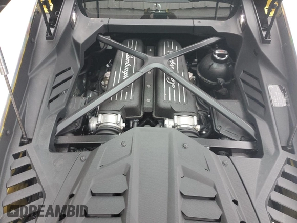 2020 Lamborghini Huracan с VIN ZHWUF5ZF6LLA14566, выставлен на аукционе Copart как лот 84107514 с пробегом 10 503 миль миль и Списание • Salvage title. История ставок и продаж доступна на DreamBid. Изображение 12.
