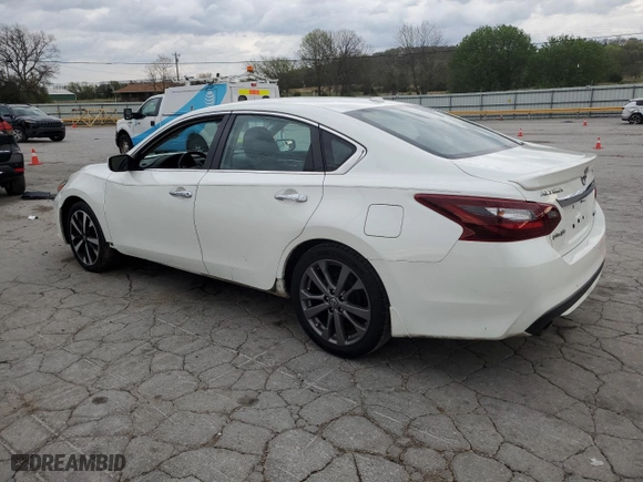2018 Nissan Altima 2.5 S with VIN 1N4AL3AP7JC140724, listed as a Copart auction lot 51873625 with 167,023 mi miles and Clean Title. Bid and sale history available at carsss.com. Image 2.