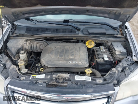 2014 Chrysler Town & Country Touring with VIN 2C4RC1BG7ER208324, listed as a IAAI auction lot 42102263 with 223,953 mi miles. Bid and sale history available at carsss.com. Image 10.