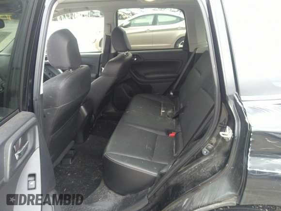 2014 Subaru Forester 2.5i Limited with VIN JF2SJAJC9EH517196, listed as a IAAI auction lot 31343919 with 71,396 mi miles. Bid and sale history available at carsss.com. Image 8.