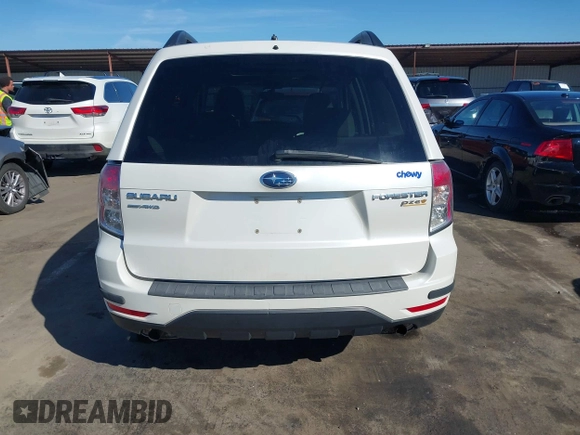 2010 Subaru Forester 2.5X Premium with VIN JF2SH6CC6AG720584, listed as a IAAI auction lot 41666604 with 110,252 mi miles. Bid and sale history available at carsss.com. Image 16.