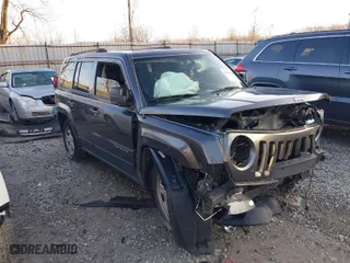 2017 Jeep Patriot Sport with VIN 1C4NJPBB1HD166980, listed as a IAAI auction lot 41208398 with 137,390 mi miles. Bid and sale history available at carsss.com. Image 1.
