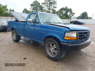1993 Ford F-150 z VIN 2FTDF15Y3PCB39059, wystawiony jako IAAI lot #42777160 z przebiegiem Nie podano mil oraz . Historia ofert i sprzedaży dostępna na DreamBid. Obrazek 1.