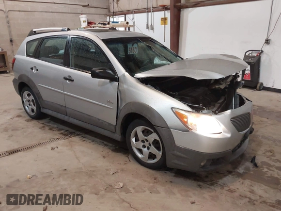 2008 Pontiac Vibe with VIN 5Y2SL65838Z401597, listed as a IAAI auction lot 41921430 with 147,752 mi miles. Bid and sale history available at carsss.com. Image 1.