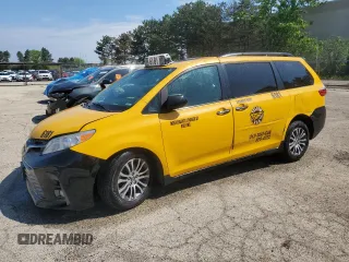 2018 Toyota Sienna XLE Auto Access Seat with VIN 5TDYZ3DC6JS943393, listed as a Copart auction lot 56273475 with 338,876 mi miles and Salvage title. Bid and sale history available at DreamBid. Image 1.