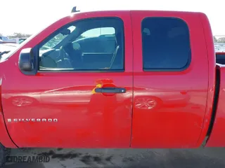 2008 Chevrolet Silverado 1500 Work Truck with VIN 1GCEC19C68Z257588, listed as a IAAI auction lot 41481097 with 194,145 mi miles. Bid and sale history available at carsss.com. Image 14.