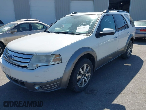 2008 Ford Taurus X SEL с VIN 1FMDK02W18GA00472, выставлен на аукционе IAAI как лот 42339407 с пробегом 236 212 миль миль и . История ставок и продаж доступна на DreamBid. Изображение 2.