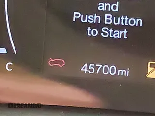 2018 Jeep Compass Altitude with VIN 3C4NJDBB9JT304330, listed as a IAAI auction lot 41886905 with 45,700 mi miles and . Bid and sale history available at carsss.com. Image 15.