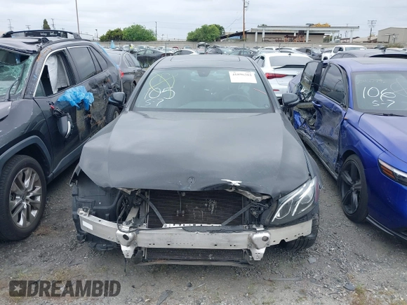 2018 Mercedes-Benz E 300 with VIN WDDZF4JB9JA481624, listed as a IAAI auction lot 41896382 with 96,246 mi miles and . Bid and sale history available at DreamBid. Image 13.