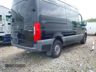 2019 Mercedes-Benz Sprinter Passenger with VIN WDZPF0CD5KP160624, listed as a IAAI auction lot 41938034 with 96,246 mi miles. Bid and sale history available at carsss.com. Image 4.