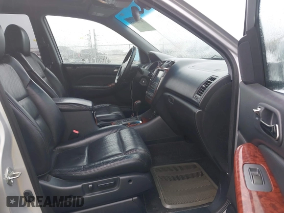2005 Acura MDX Touring with VIN 2HNYD18975H524002, listed as a IAAI auction lot 41526015 with 228,019 mi miles. Bid and sale history available at carsss.com. Image 5.