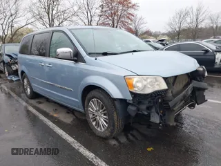 2013 Chrysler Town & Country Touring-L with VIN 2C4RC1CGXDR589311, listed as a IAAI auction lot 42005264 with 130,188 mi miles. Bid and sale history available at carsss.com. Image 1.