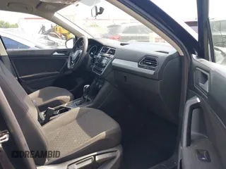 2020 Volkswagen Tiguan S with VIN 3VV1B7AX1LM086019, listed as a IAAI auction lot 42458434 with 114,413 mi miles and . Bid and sale history available at DreamBid. Image 5.