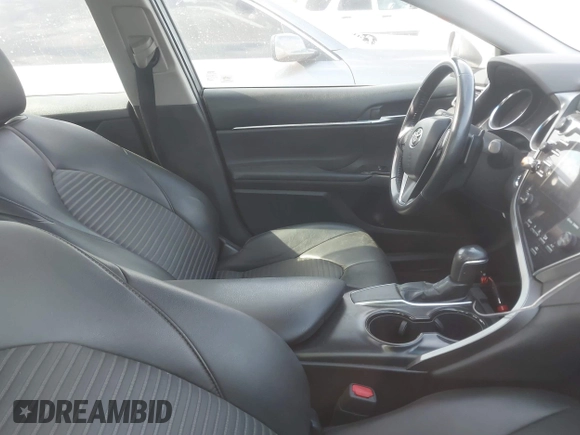 2018 Toyota Camry LE z VIN 4T1B11HK5JU623766, wystawiony jako IAAI lot #41997511 z przebiegiem 146 569 mil mil oraz . Historia ofert i sprzedaży dostępna na DreamBid. Obrazek 5.