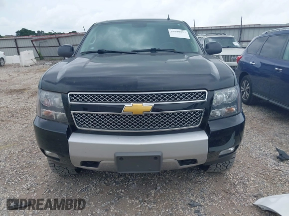 2012 Chevrolet Suburban LT with VIN 1GNSKJE71CR256394, listed as a IAAI auction lot 42689527 with 177,910 mi miles and . Bid and sale history available at DreamBid. Image 12.