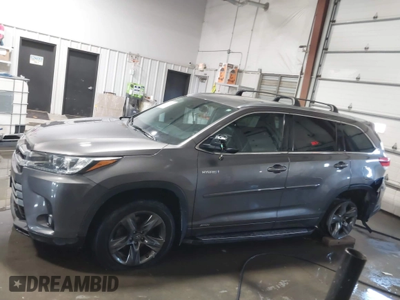 2018 Toyota Highlander Hybrid Limited с VIN 5TDDGRFH0JS039412, выставлен на аукционе IAAI как лот 41369168 с пробегом 106 724 миль миль и . История ставок и продаж доступна на DreamBid. Изображение 14.