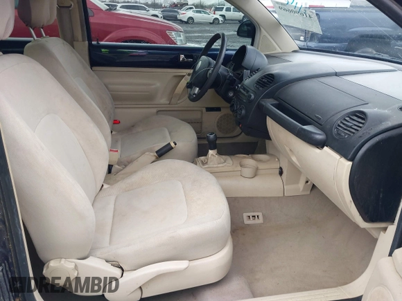 1999 Volkswagen Beetle GLS with VIN 3VWCA21C9XM417149, listed as a IAAI auction lot 41690669 with 147,897 mi miles and . Bid and sale history available at DreamBid. Image 5.