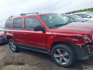 2016 Jeep Patriot Latitude z VIN 1C4NJRFBXGD657097, wystawiony jako IAAI lot #42094327 z przebiegiem 218 389 mil mil oraz . Historia ofert i sprzedaży dostępna na DreamBid. Obrazek 14.