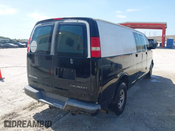 2005 Chevrolet Express Cargo Van with VIN 1GCGG29VX51196213, listed as a IAAI auction lot 41897062 with 417,674 mi miles. Bid and sale history available at carsss.com. Image 4.