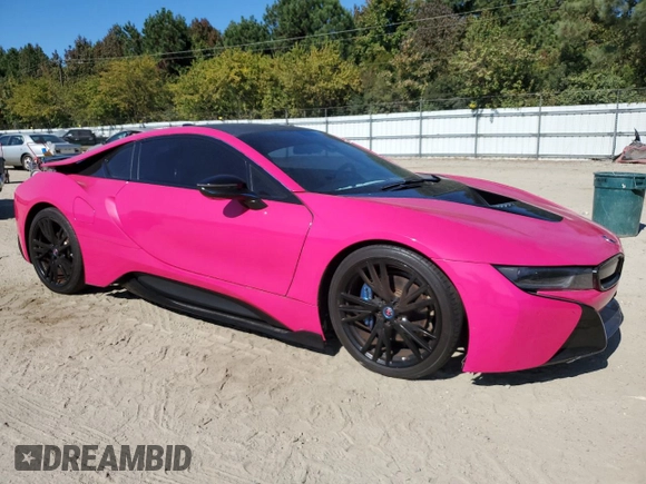 2015 BMW i8 with VIN WBY2Z2C5XFV674362, listed as a Copart auction lot 77100464 with 67,061 mi miles and Clean Title. Bid and sale history available at carsss.com. Image 4.