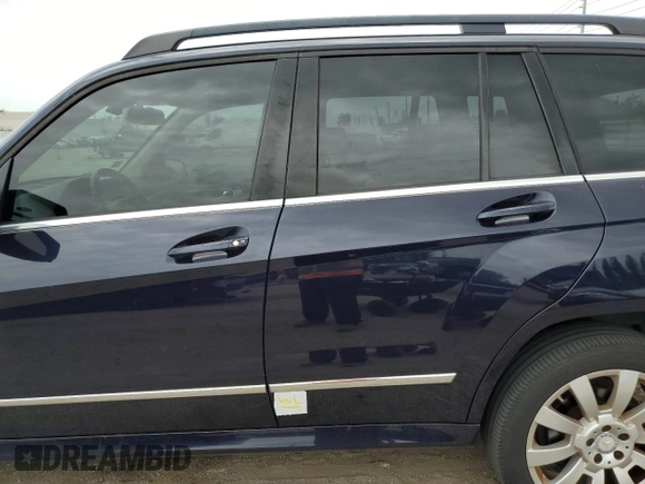 2011 Mercedes-Benz GLK 350 with VIN WDCGG5GB9BF639695, listed as a Copart auction lot 62616424 with 94,971 mi miles and Non Repairable. Bid and sale history available at DreamBid. Image 12.