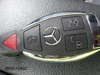 2014 Mercedes-Benz C 250 Sport z VIN WDDGF4HB0EA957858, wystawiony jako IAAI lot #42253090 z przebiegiem 192 097 mil mil oraz . Historia ofert i sprzedaży dostępna na DreamBid. Obrazek 11.