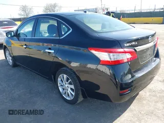 2015 Nissan Sentra SV z VIN 3N1AB7APXFY377116, wystawiony jako IAAI lot #41980134 z przebiegiem 160 821 mil mil oraz . Historia ofert i sprzedaży dostępna na DreamBid. Obrazek 3.