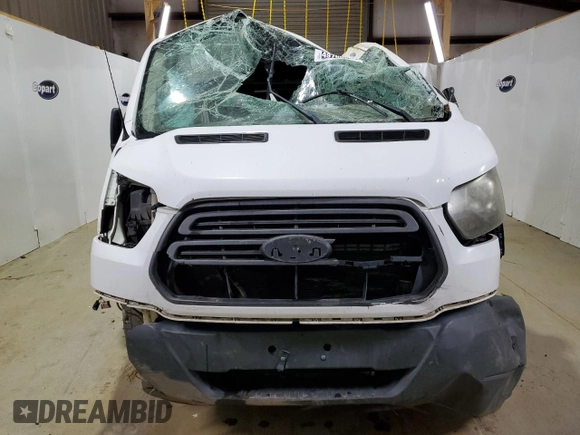 2017 Ford Transit XL z VIN 1FBZX2YM4HKA00819, wystawiony jako Copart lot #49780555 z przebiegiem 251 396 mil mil oraz Nie do naprawy. Historia ofert i sprzedaży dostępna na DreamBid. Obrazek 5.