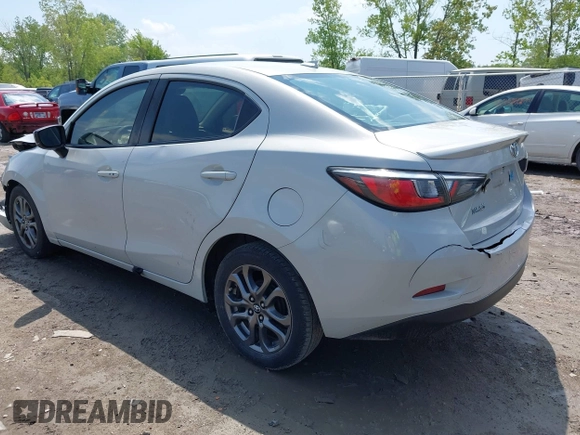 2019 Toyota Yaris L with VIN 3MYDLBYV7KY506813, listed as a IAAI auction lot 42253621 with 114,427 mi miles and . Bid and sale history available at DreamBid. Image 3.