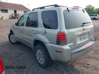 2005 Mercury Mariner Luxury with VIN 4M2YU57105DJ32592, listed as a IAAI auction lot 42433116 with Not provided miles and . Bid and sale history available at DreamBid. Image 3.